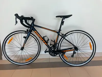 Giant road bike
