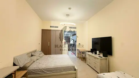 FREE CHILLER // LARGE STUDIO WITH BALCONY // AVAILABLE FROM 10TH MARCH 2026