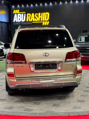2009 Lexus LX-SERIES photo 3