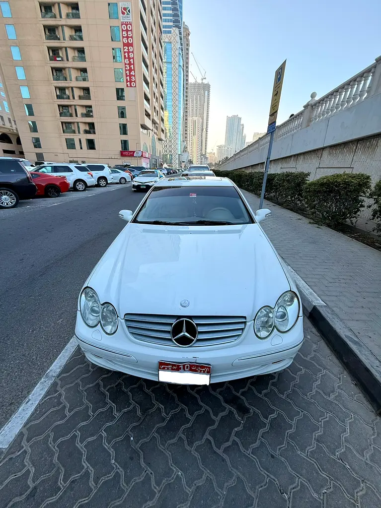 Mercedes-Benz CLK-Class 2003 — photo 1 of 11