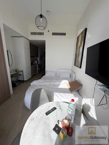 Chiller Free !!! Unfurnished Studio