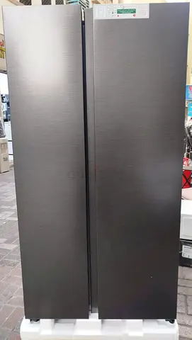 Brand New Samsung Side By Side Fridge Freezer Black