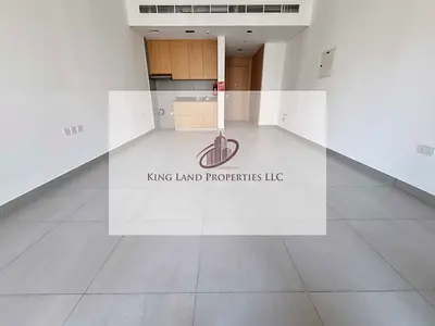 Affordable Studio with Balcony – Prime Location