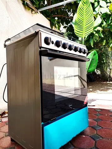Midea Freestanding Gas Cooker with Oven – 4 Burners, Good Condition