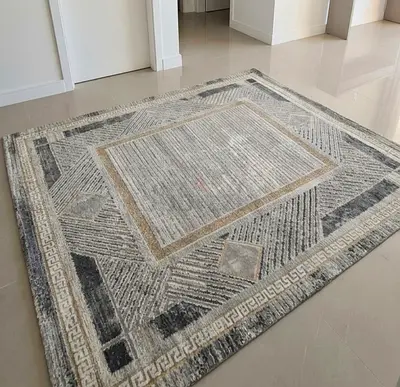 2 Modern Rugs🔥 2x2.5 m in Excellent Condition سجاد عدد 2 ممتازين الحالة نظيف جدا وجديد