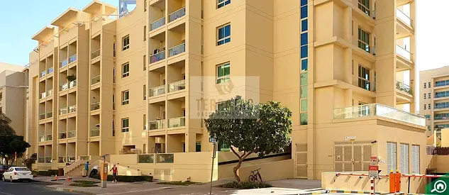 STUDIO FOR SALE | COMMUNITY VIEW | VACATING SOON