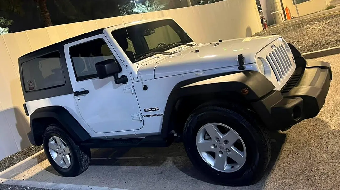 Jeep Wrangler 2017 — photo 1 of 3