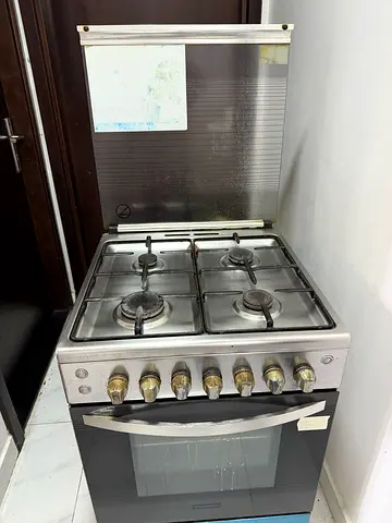 Used 4-Burner Gas Cooker with Oven — Good Working Condition -FRIGIDAIRE BRAND
