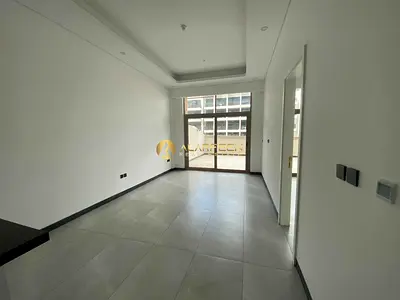 Road Facing | Fitted Kitchen | Call Now