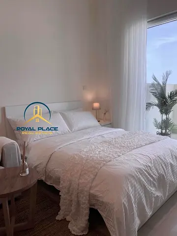 SPACIOUS|CHILLER FREE| NEAR METRO | ELEGANT