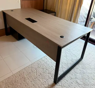 Office table