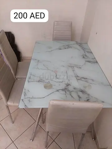 Selling dining table