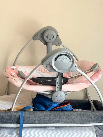 Electric Baby Swing / Rocker - Lightly Used, Pink