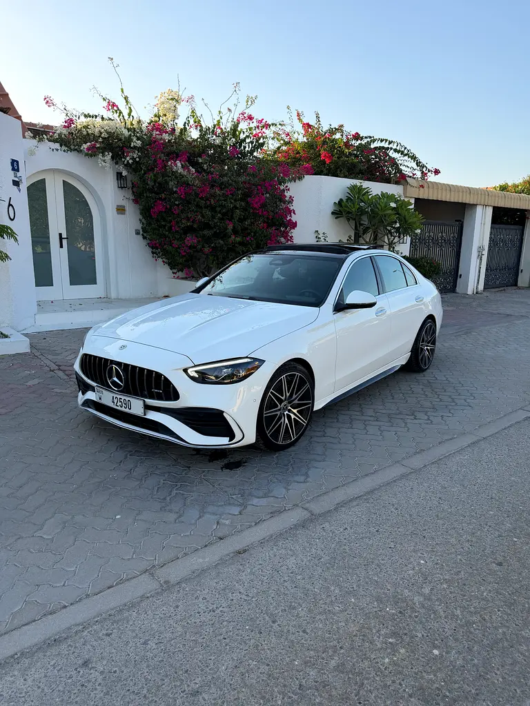 Mercedes-Benz C-Class 2024 — photo 1 of 20