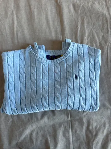 Light blue Ralph Lauren cable knit sweater - suits medium size