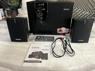IT-1800 SUF • 2.1 Multimedia sound system