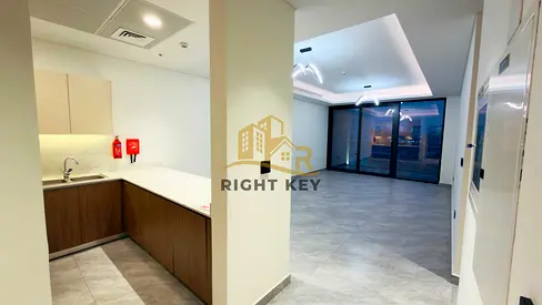 DIRECTLY MANAGEMENT / FITTED KITCHEN/ LAVISH 2BHK 105K/ NEGOTIABLE