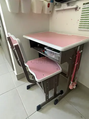 Kids study table