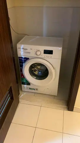 Compact front-load washing machine 6 kg- good working condition