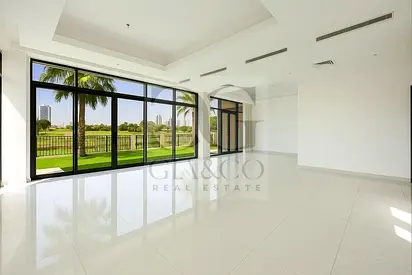 Single Row | Golf Backing | Vacant Now