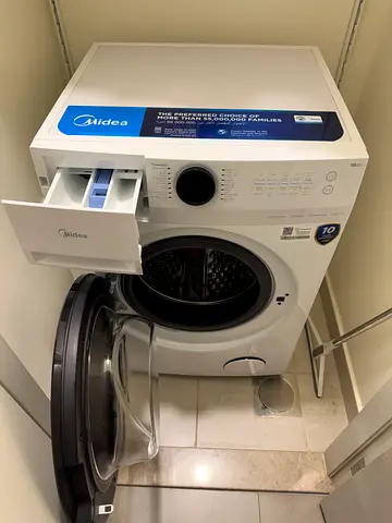 Midea Front Load Washing Machine - Excellent Clean and Working Condition