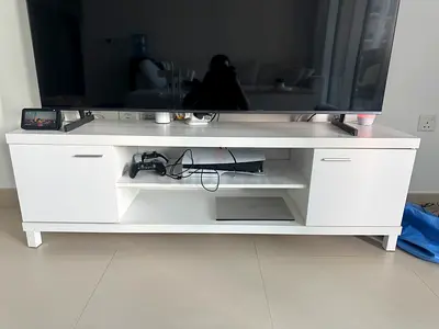 Pan home TV stand