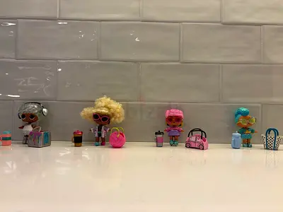 Set of 4 LOL Surprise Mini Dolls with Accessories