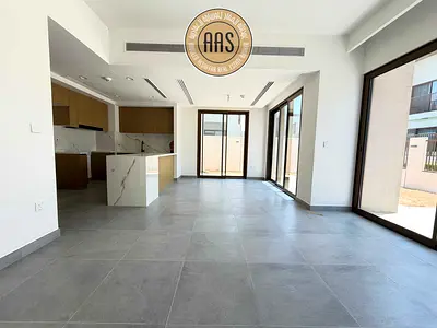 Modern & Spacious 4Bedroom Villa For Rent in La Violeta Villanova