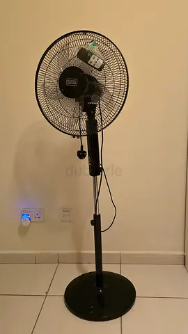Black  Decker Standing Pedestal Fan with Remote Control