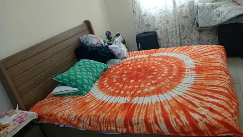 King Size Bed 6 months old for sell