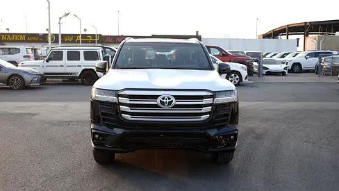 2026 LAND CRUISER 300 GXR 4.0L PETROL FULL OPTION GCC