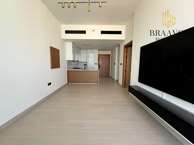 LUXURY | VACANT | BEST LOCATION