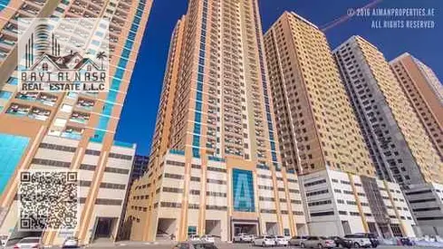 **شقة واسعة من 4 غرف نوم مع شرفة وإطلالة مفتوحة 1 سيارات للبيع في أبراج بحيرة الجنة، عجمان**