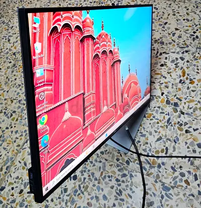 2K Dell 25inc UltraSharp IPS Display QHD LED Monitor With Type C Port + Hidrolic Stand Model U2520D