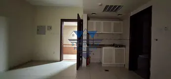 Beautiful place family building Bright area Cantral AC spacious studio available cantral gas no depo