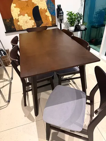 Solid Wood Dining Table with 6 Upholstered Chairs - Excellent Condition