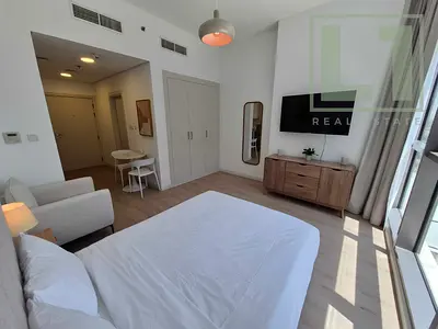 Newly Upgraded / Fully Furnished / Vacant