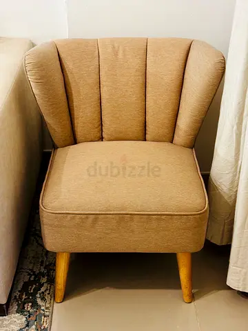 Beige Upholstered Accent Chair with Wooden Legs