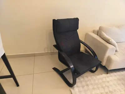 Recliner chair in tecom area