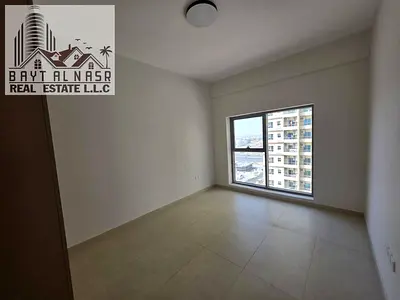 2 bedroom for rent 32000 in paradise lake tower