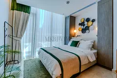 Stylish Studio Apartment | Downtown | Walk to Dubai Mall | Gym &amp; Pool