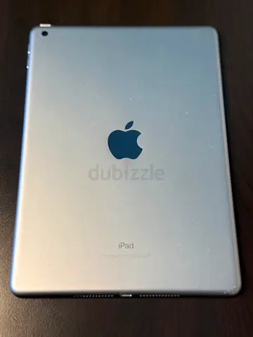 Apple iPad (Silver) - Good Condition, Wi‑Fi