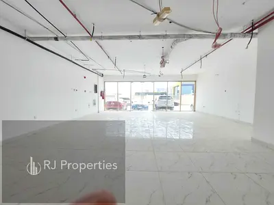 SCHOOL AREA LUXURY HUGE SIZE SHOP WITH WASHROOM VERY PRIME LOCATION JUST 85K