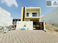 Own your home at an excellent price, including registration and ownership fees. 5 master bedrooms, 2