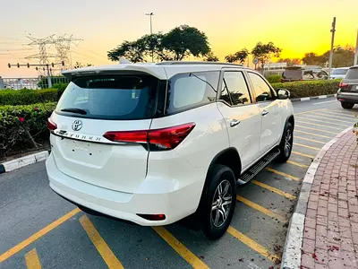2019 Toyota FORTUNER — фото 11