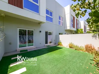 VACANT|SINGLE ROW|PRIME LOCATION