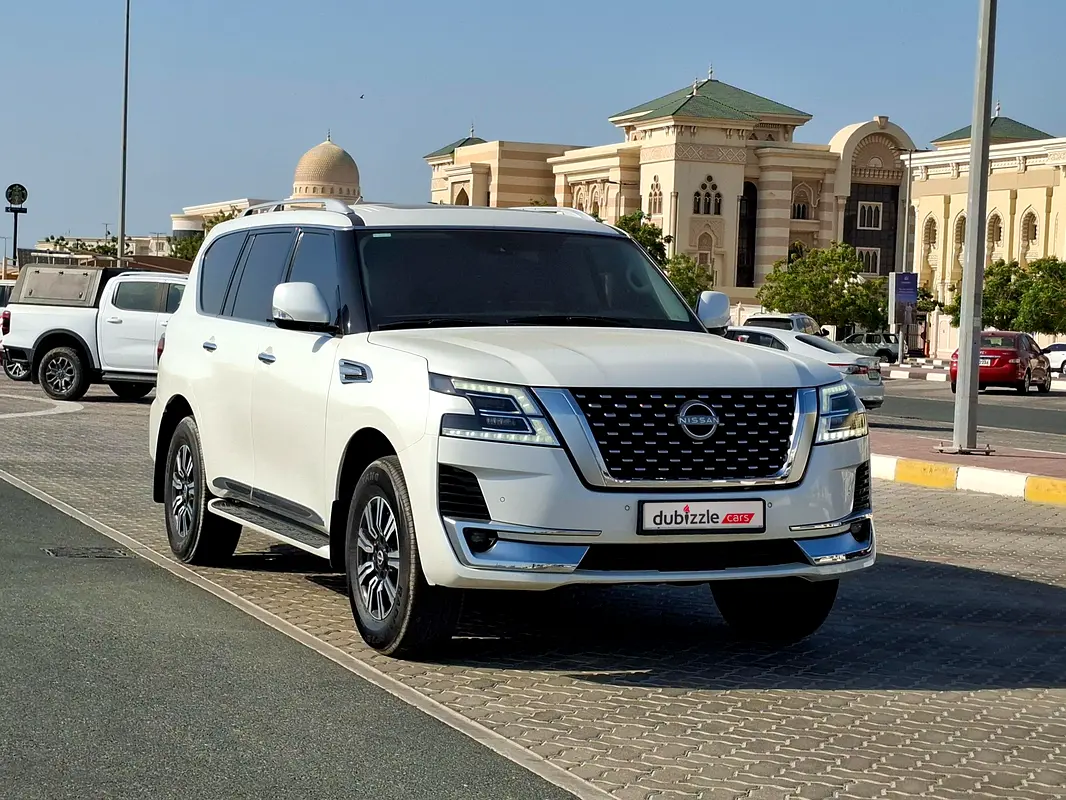 Nissan Patrol 2024 — photo 1 of 16