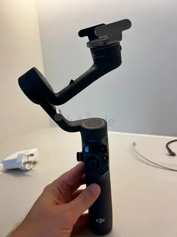 DJI Osmo Mobile Handheld Gimbal Stabilizer - Good Condition