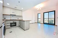 Spacious 1 BR — 2