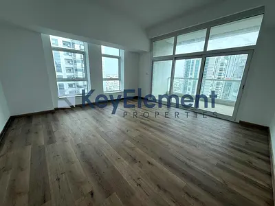 Vacant l Spacious l Prime Location